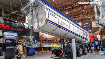 Schmitz Cargobull Muldenkipper auf der bauma 2019