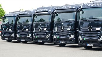 Schwarz ist das neue Weiß: Zur Miete – der neue Actros bei Mercedes-Benz CharterWay

Black is the new white: rent the new Actros at Mercedes-Benz CharterWay