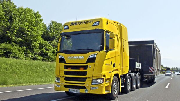 Schwerlasttransport, Scania