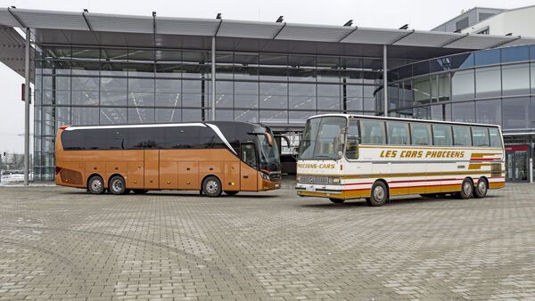 Setra S 200, Setra S 515 HDH