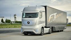 Shaping Future Transportation 2015– Campus Safety – Mercedes-Benz Future Truck 2025 

Shaping Future Transportation 2015– Campus Safety – Mercedes-Benz Future Truck 2025