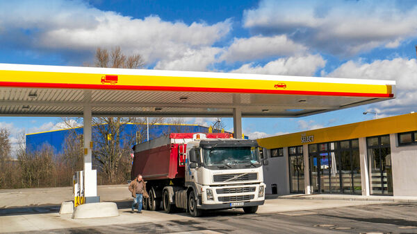 Shell Autohof Kehl, Tankstelle, Volvo