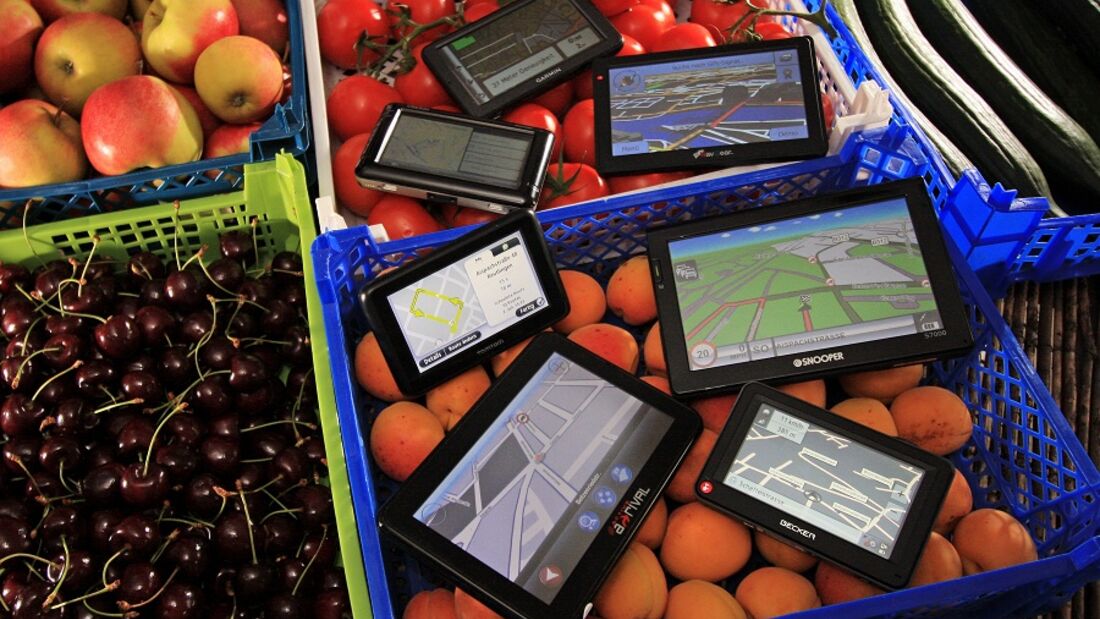 Sieben Lkw-Navis im Test: Snooper, Garmin, Arival,TomTom, Navgear, Becker, Clarion