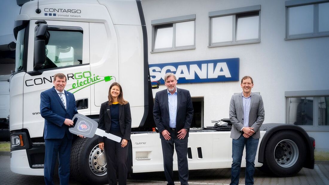 Siemens und Scania forschen gemeinsam am elektrifizierten StraÃengÃ¼terverkehr / Siemens and Scania are conducting joint research into the electrification of road freight traffic