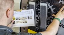 Signal-Reklame Beklebung von Renault Trucks