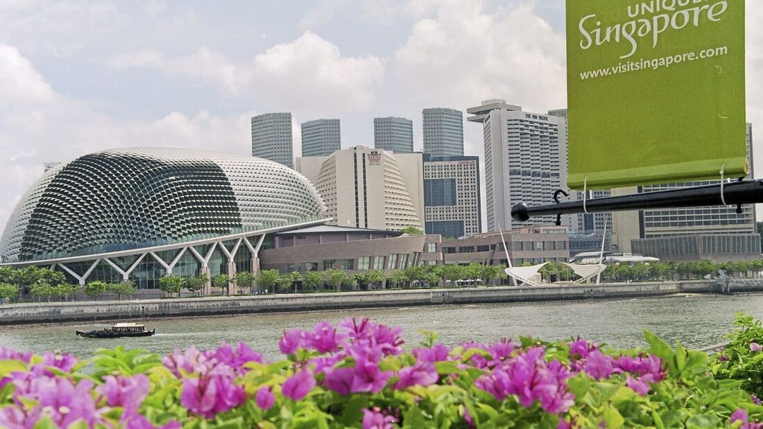 Singapur begrenzt Zahl der Kfz-Zulassungen. Zahl der Nutzfahrzeuge darf ebenfall nur minimal ansteigen.