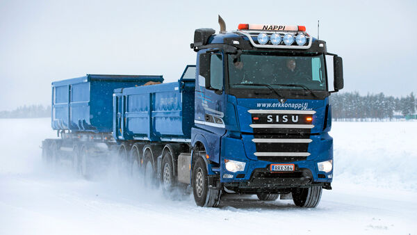 Sisu Polar Rock 625, Fahrzeuge, Nappi