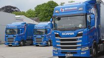 Spedition Hövelmann Fahrertrainer Chefs Rees Elvis-Studie Fuhrparkleitung Dispo Scania Azubi GEspräch Steckbrief Einbauschränke Bett Umschlag