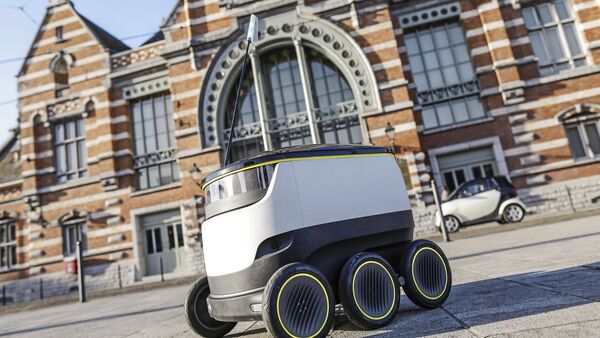 Starship Delivery Robot