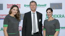 Strahlende Gewinner bei der Preisverleihung zu Die besten Nutzfahrzeuge und Die besten Marken.