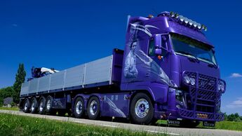 Supertruck FERNFAHRER 01-2011, Volvo FH 16 The Boss von Harry van Dalen aus Holland, Truck 