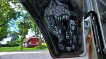 Supertruck FERNFAHRER 02-2011, Volvo FH 16 XXL T-Rex von Oscar Holgersson aus Schweden, Airbrush, Fahrert�r