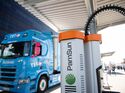 TST startet genossenschaftliches Ladenetz für E-Lkw