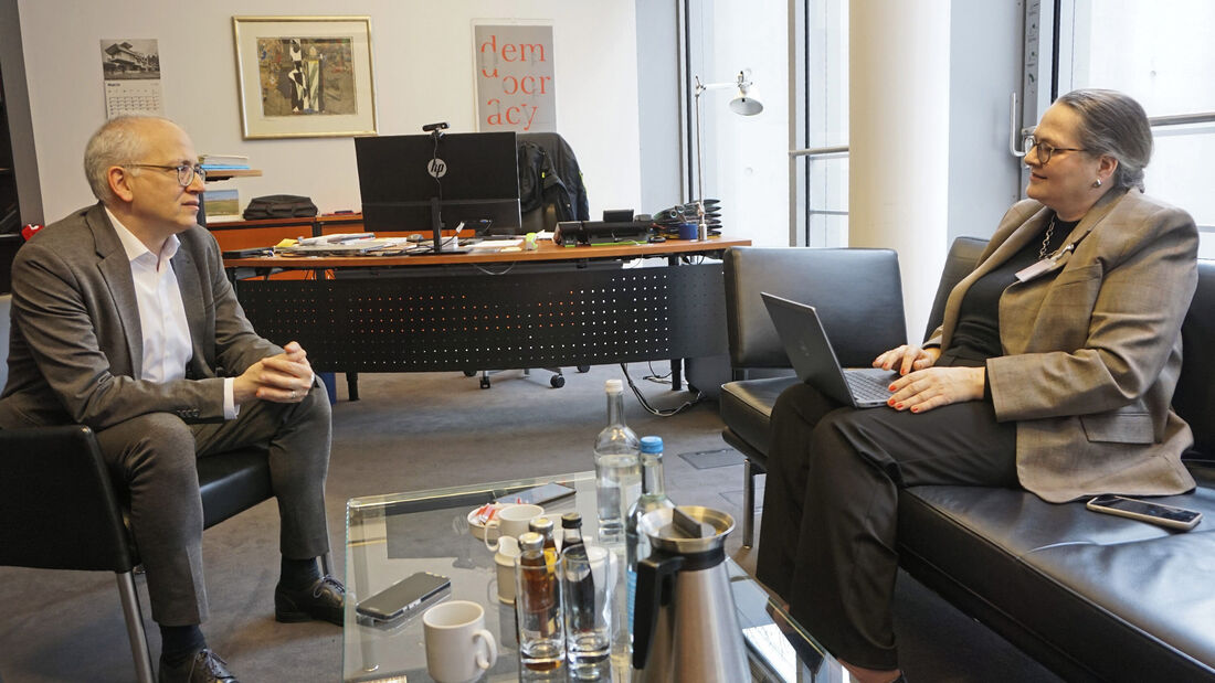 Tarek Al-Wazir, Vorsitzender Verkehrsausschuss, MdB