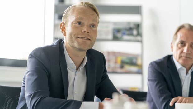 Tassilo Schneider, COO System Alliance Europe (li.), Oliver Rüter, Vorstand System Alliance Europe (re.)