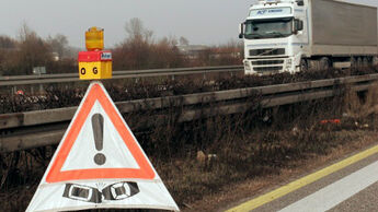 Tödlicher Lkw-Unfall legt A3 lahm