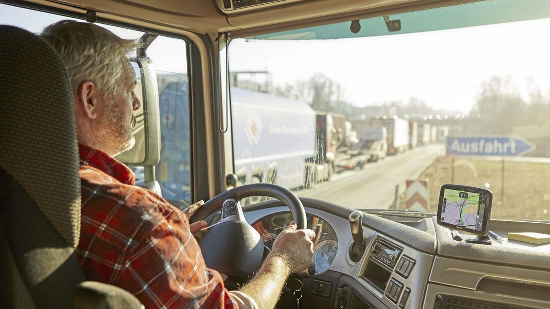 TomTom Go Professional Lkw-Navi