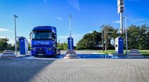 TotalEnergies Charging Solutions Deutschland GmbH erschafft einen Ladepark für schwere Nutzfahrzeuge am Flughafen BER in Berlin-Brandenburg.