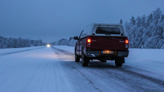 Toyota Hilux Single Cab 2.4 D-4D Dauertest Reise Nordkap