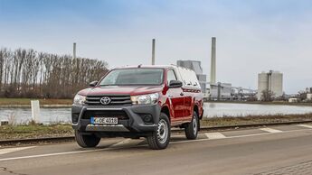 Toyota Hilux Single-Cab Einzelkabine 2020 Dauertest Pick-up 2.4 D-4D