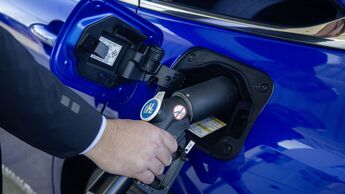 Toyota Mirai, Brennstoffzelle, Wasserstoff, Tankstelle, tanken