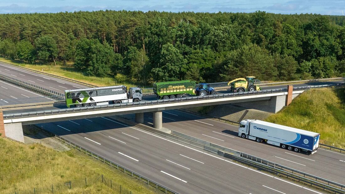 Trailer und Landmaschinen von Krone