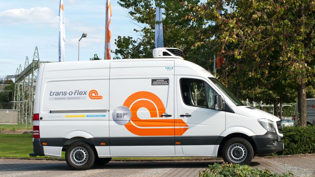 Trans-o-flex-Transporter im neuen Corporate Design