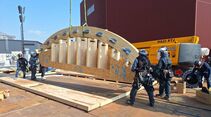 Transport und Aufbau der Pavillons von Österreich und Kroatien nach Osaka
