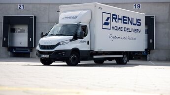 Transporter von Rhenus Home Delivery