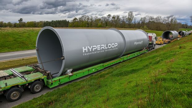 Transportröhren von Hyperloop