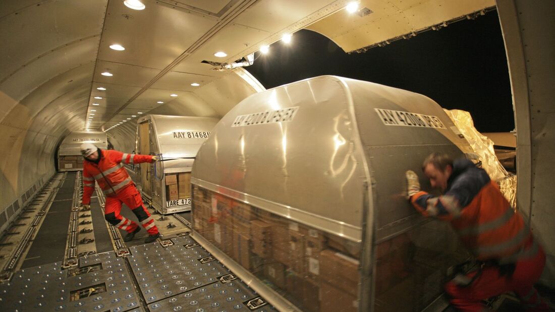 UPS, Nachtschicht, Flughafen
