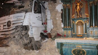 Unfall, Lkw, Kirche