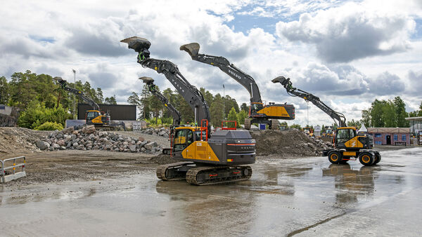 Volvo CE Bau-Lkw Baumaschinen Bagger Radlader Dumper Event 2026