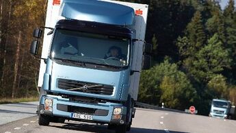 Volvo Trucks testet Methan-Diesel-Lkw 
