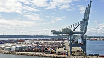 Vom Hafen Aarhus aus liefert die Panalpina-Tochter Carelog in die Welt.