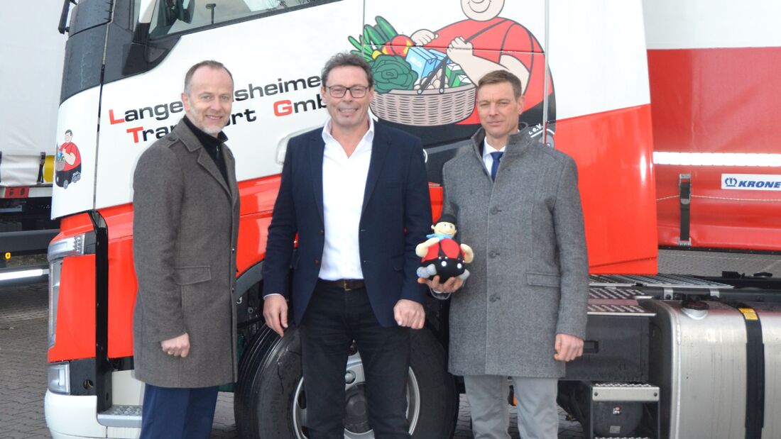 Von links: Dr. Frank Albers (Krone), Manfred Graffe (LTG), Prof. Dirk Engelhardt (BGL)