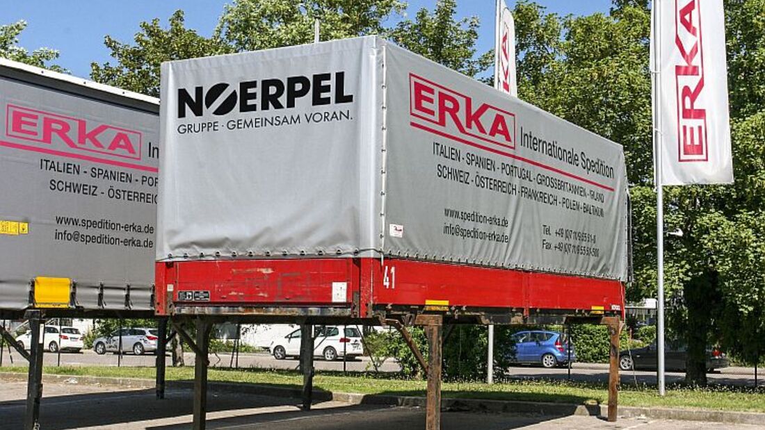 Wechselbrücke von Erka mit Noerpel-Logo