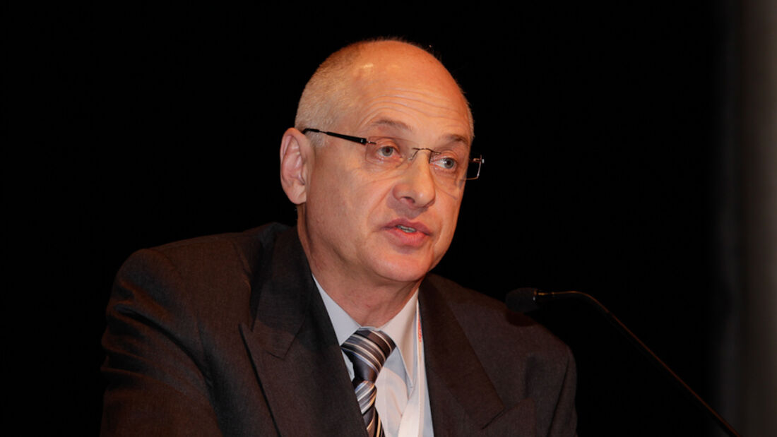 Wilfried Jagusch, Senior Berater, Dekra Consulting, lastauto omnibus, Zukunftskongress, 2011