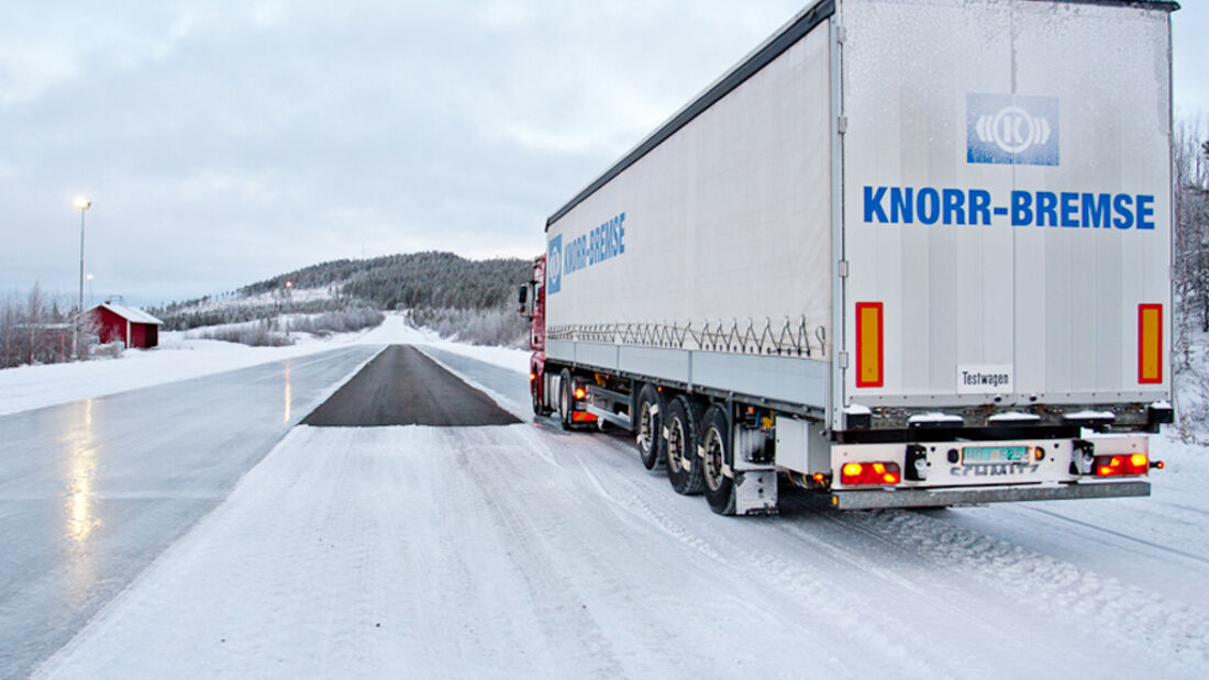 Wintererprobung in Arjeplog, Knorr-Bremse, MAN, Bremsversuch, Teststrecke