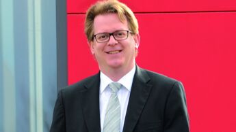 Wolfgang Schuster, KÖgel