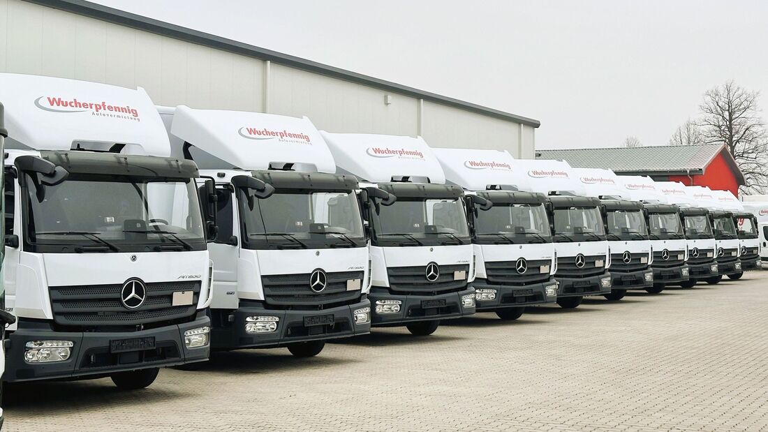 Wucherpfennig & Krohn GmbH erweitert Fuhrpark mit 40 maßgeschneiderten Mercedes-Benz Atego

Wucherpfenning & Krohn GmbH expands its fleet with 40 customized Mercedes-Benz Atego vehicles