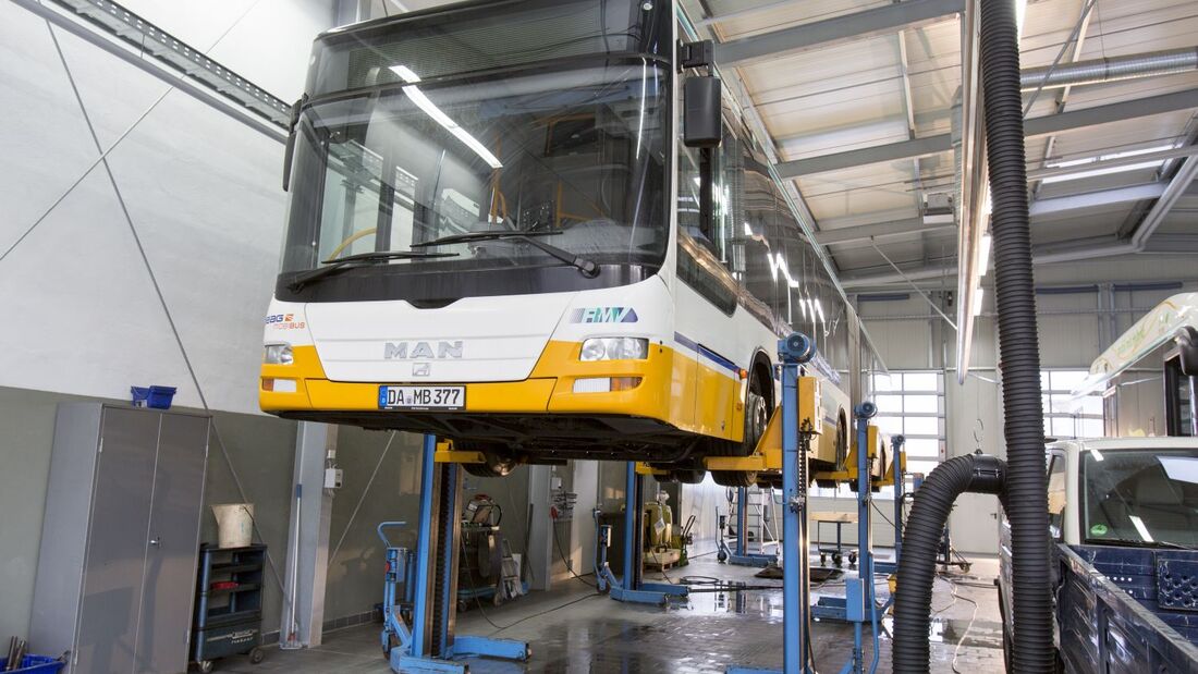 ZF, Friedrichshafen, Werkstatt, Arbeitsvorbereitung, Gelenkbus
