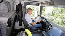 Zwei Scania G450 Kipper 