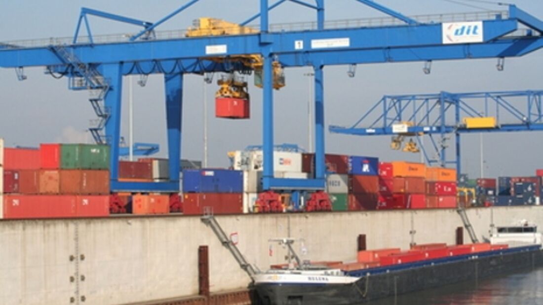 Containerumschlag mit Rekordergebnis