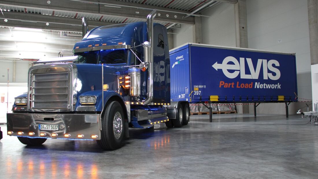 Elvis eröffnet Süd-Hub