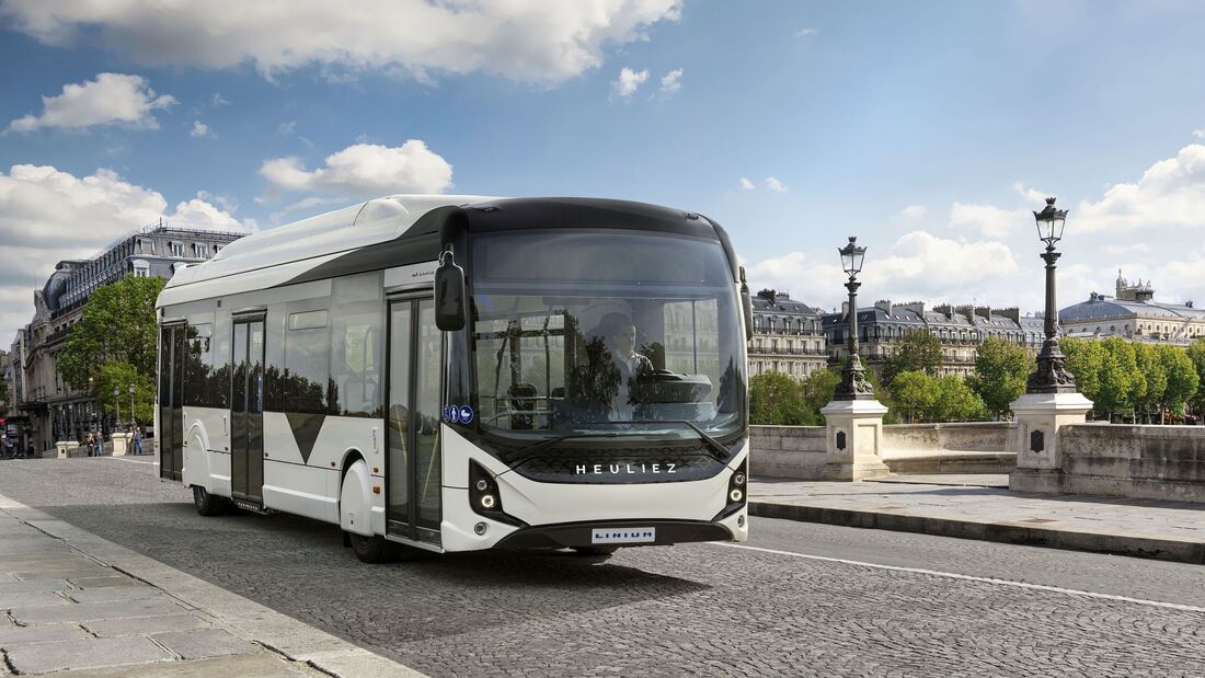 E-Bus zeigt sich Deutschland