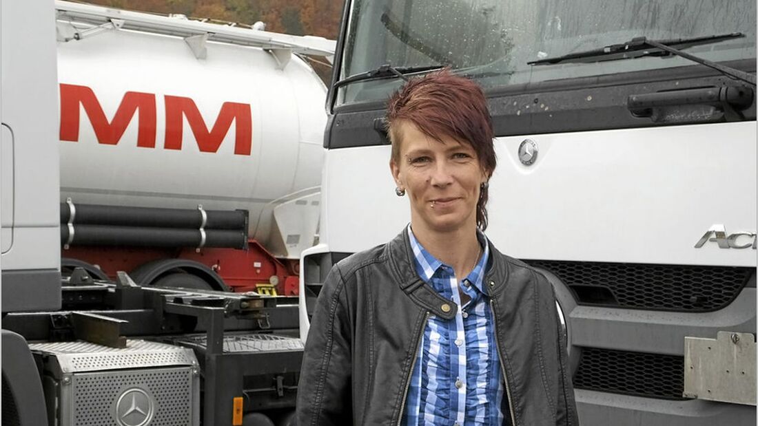 Eine Lkw-Fahrerin engagiert sich