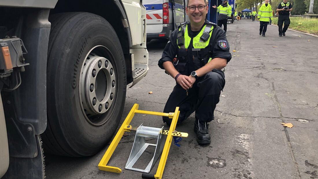 Polizei zeigt Krallen