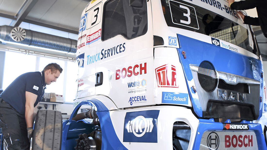 Knorr-Bremse Truck-Services bei Team Hahn Racing