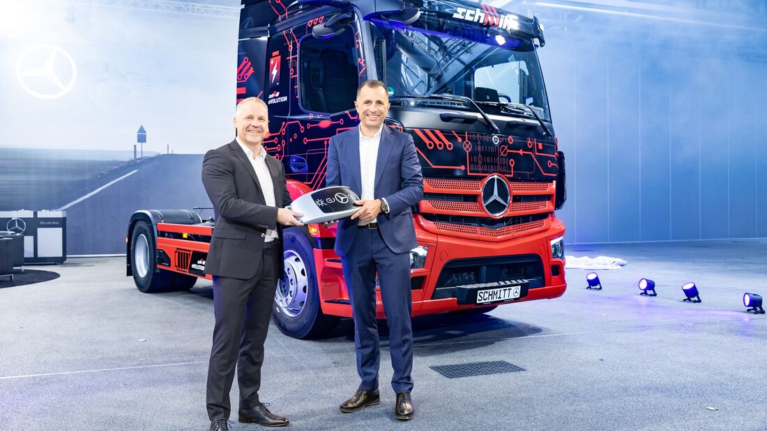 eActros-Zugmaschine startet